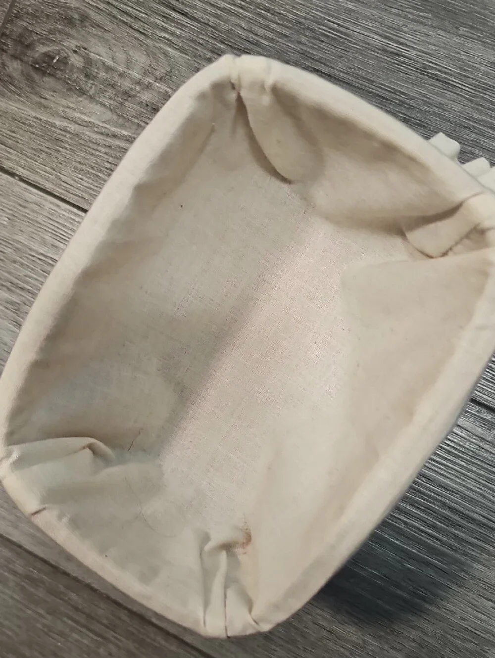 Longaberger Cradle Woven Wooden Basket with Ivory Ruffled Liner